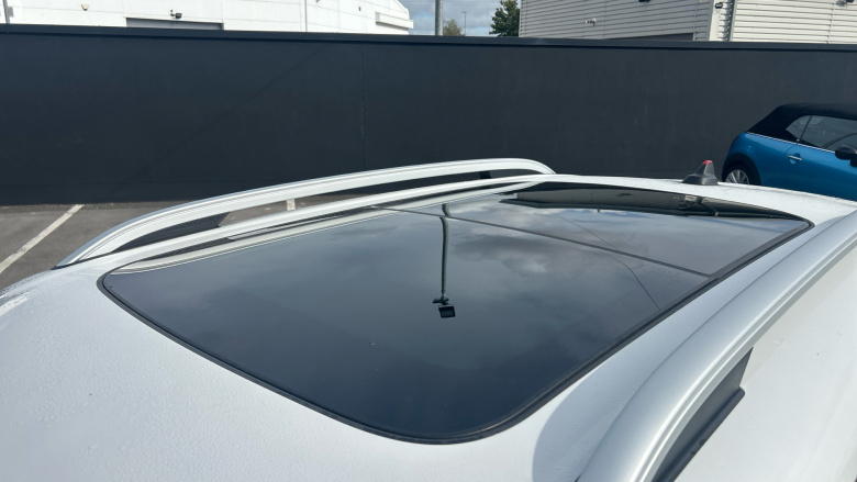 MINI Countryman 2.0 John Cooper Works Premium Plus ALL4 5dr Auto Petrol Hatchback